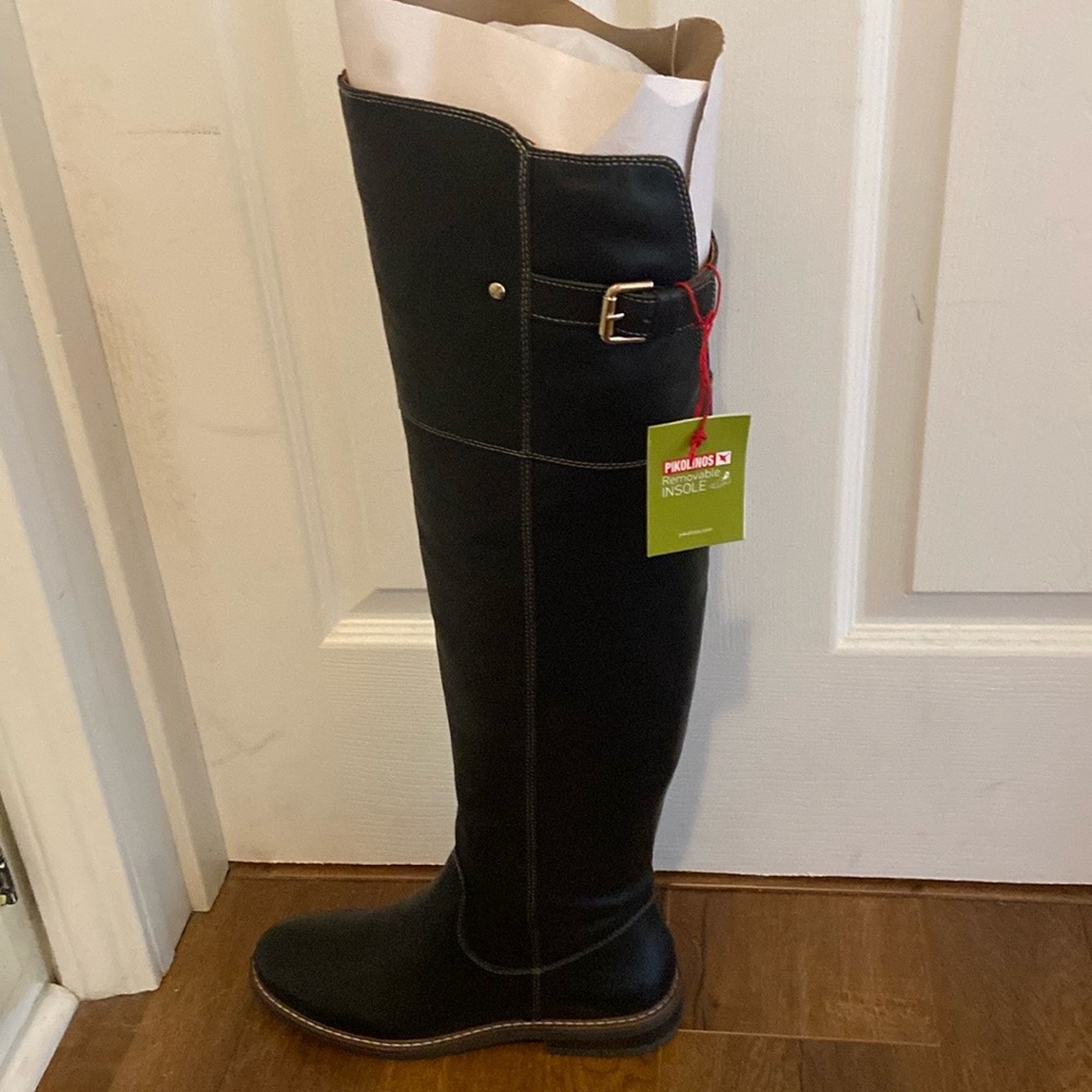 PIKOLINIS leather thigh high boots, 1 inch heel. Great quality, gorgeous boots!